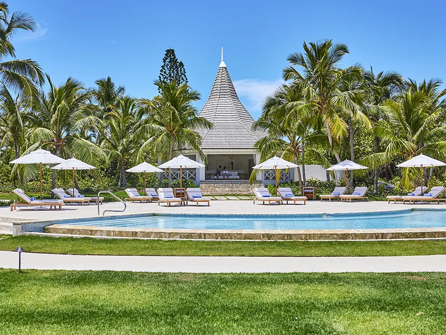 The Sand Bar terrace at The Potlatch Club, Eleuthera